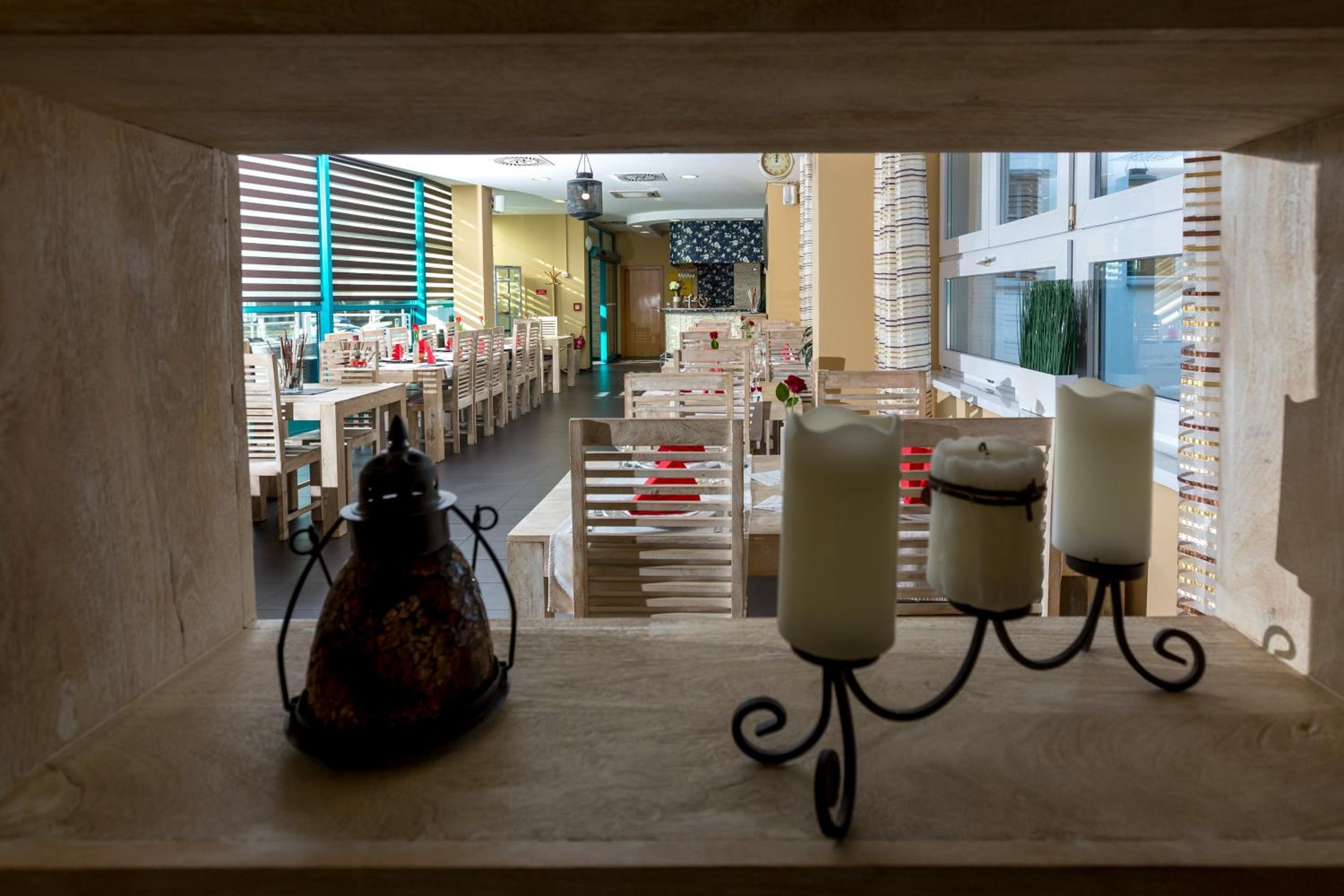 Sareza Hotel 25/48