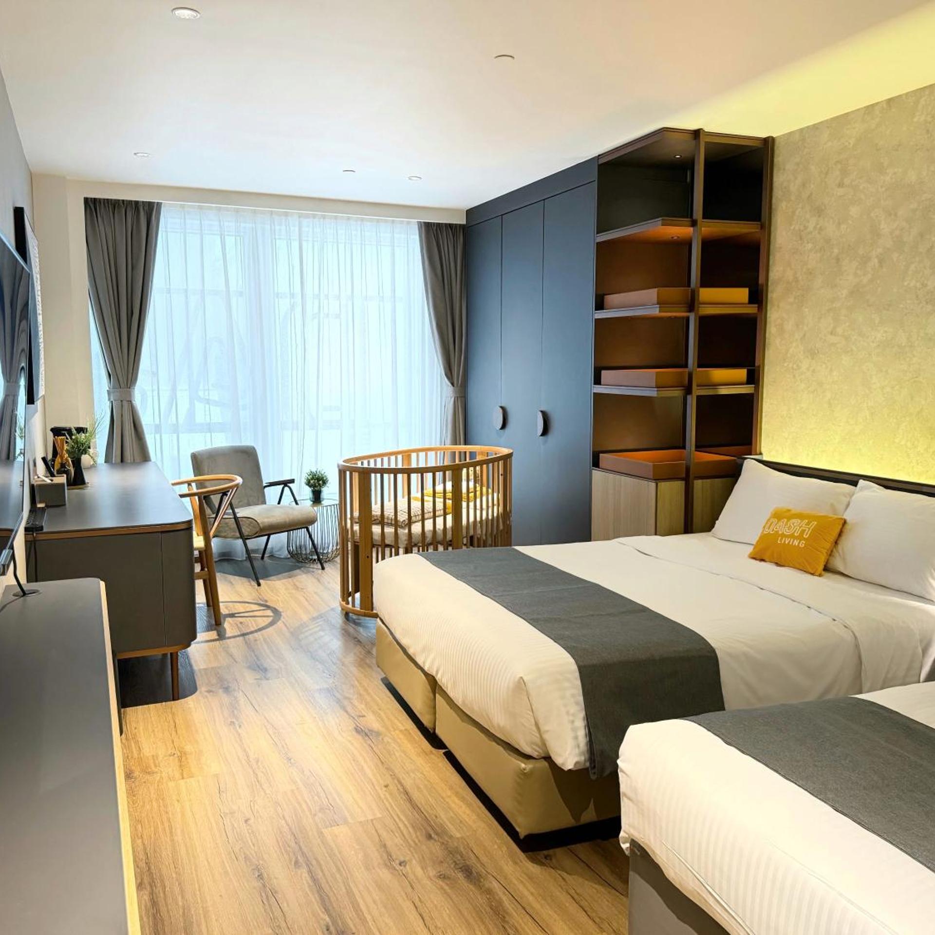 غرفة عائلية ثلاثية، Dash Living on Prat 4/6