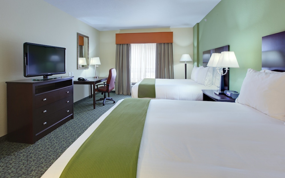 Holiday Inn Express Suites Covington 10/40