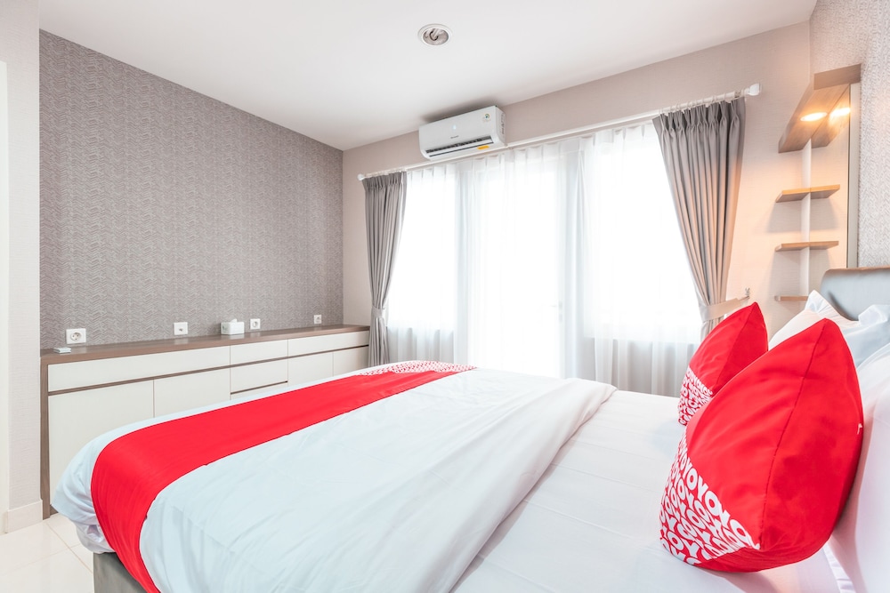 OYO 1948 Apartement Sentul Tower 5/19
