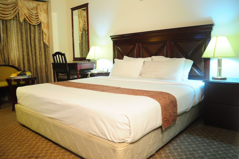 HOTEL SWEET DREAM 18/52