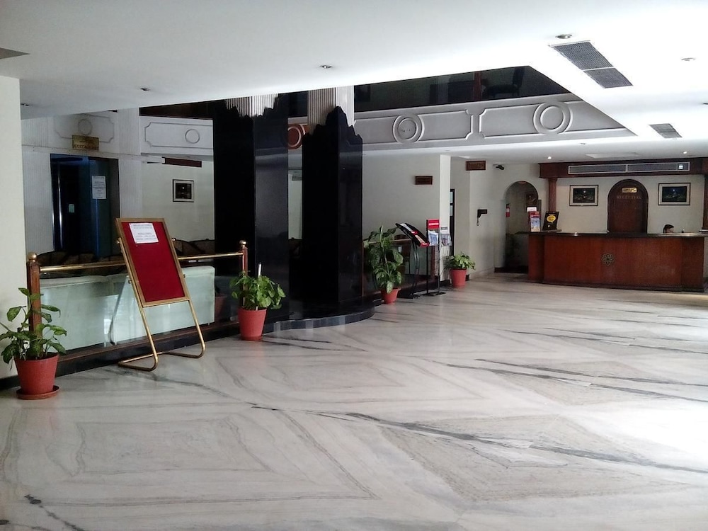 HOTEL SURENDRA VILAS 24/50