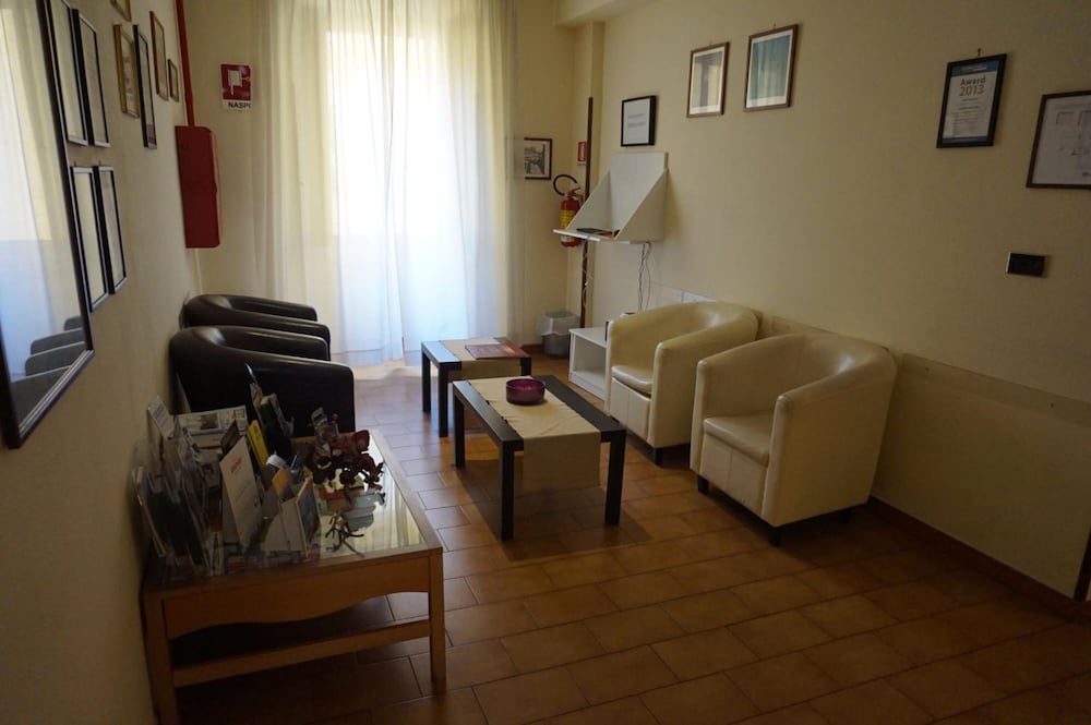 Hotel Taormina Roma 39/56