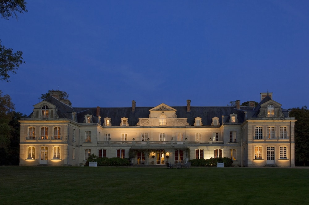 CHATEAU DE BRIOTTIERES 4/48