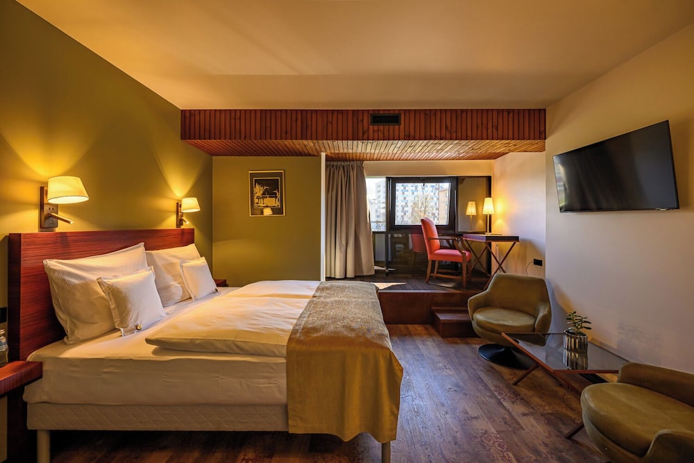 Prestige, Double or Twin Bed