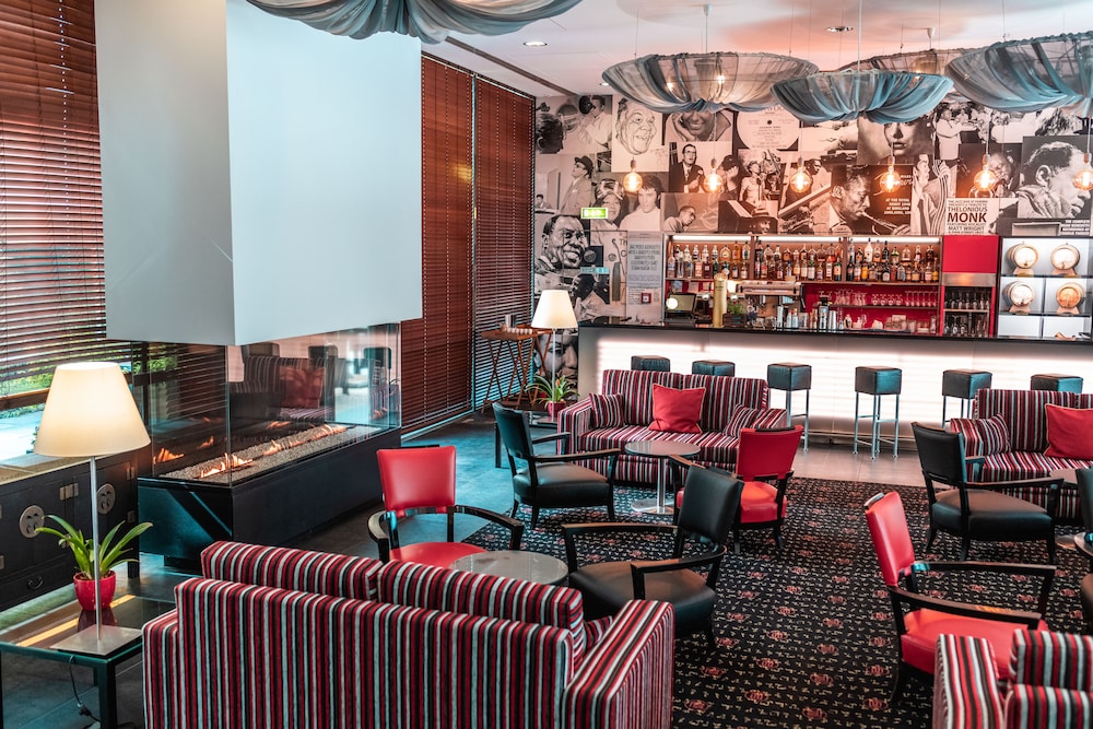 OREA Hotel Angelo Praha 51/61