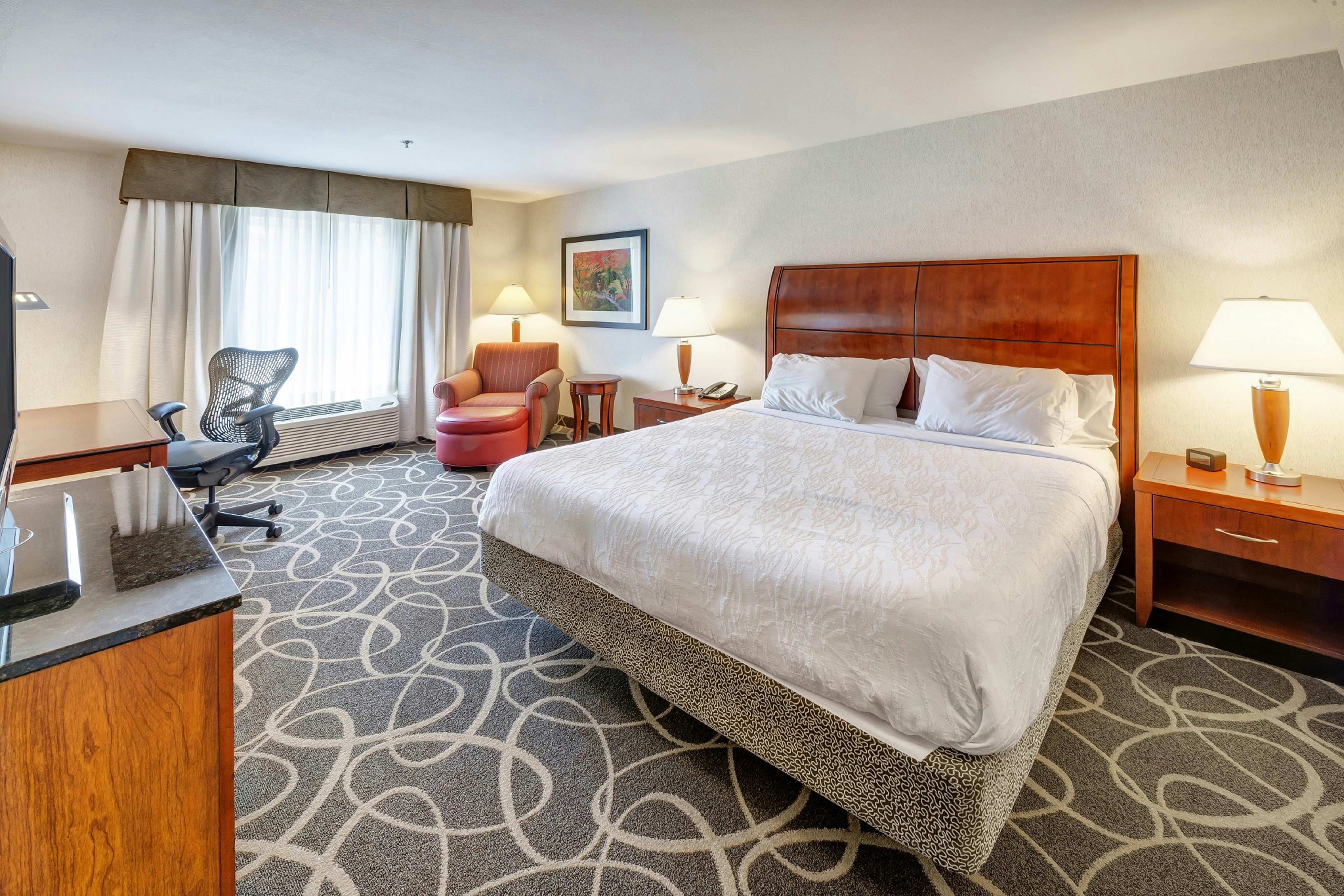 ROOM, KING BED