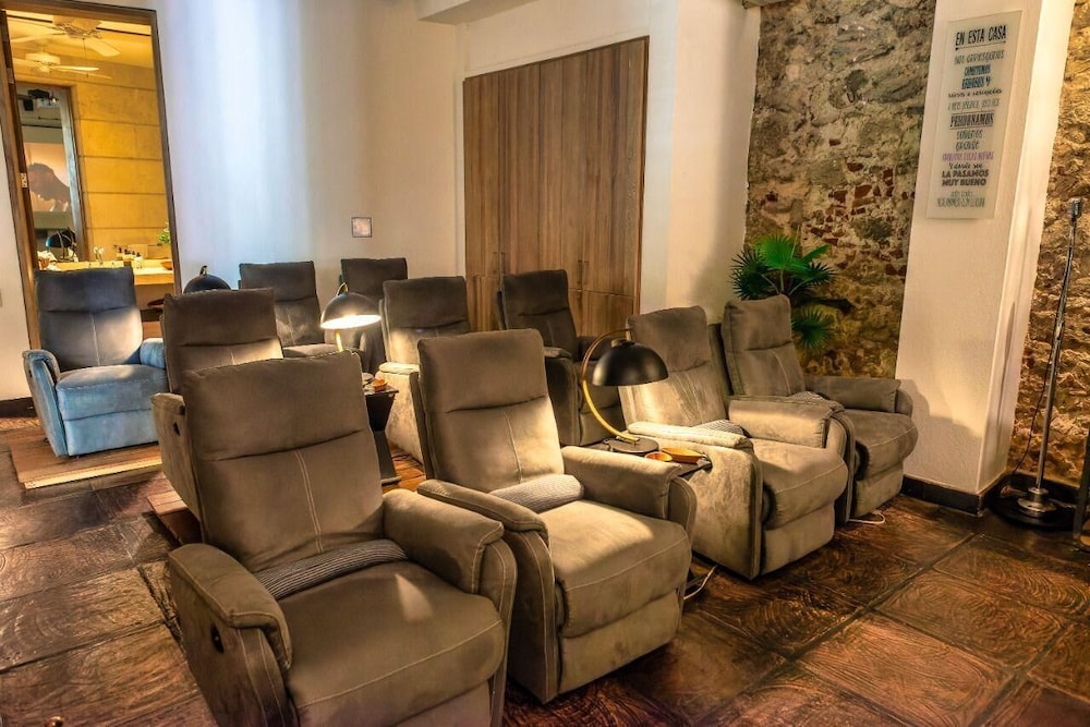 Casablanca Belle Boutique 40/50