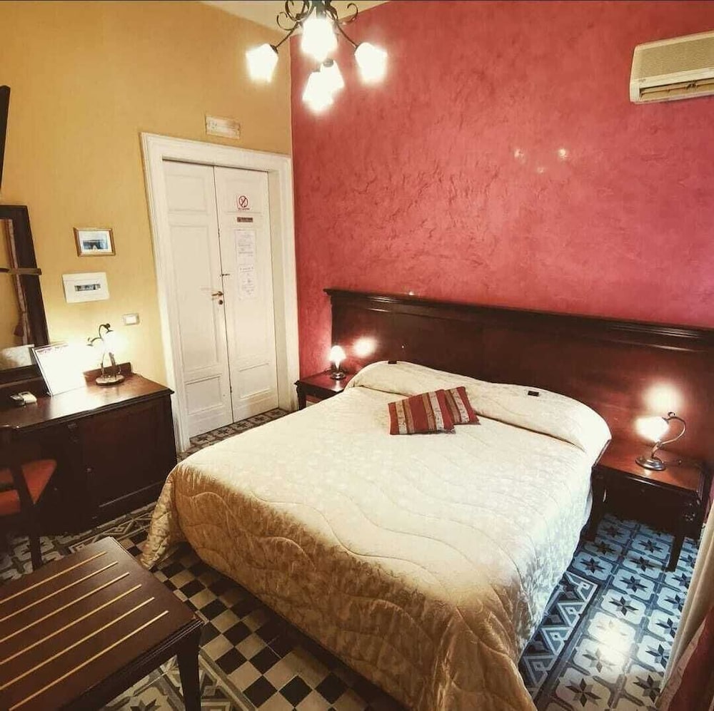 PALAZZO IL CAVALIERE B&B DE CHARME 18/68
