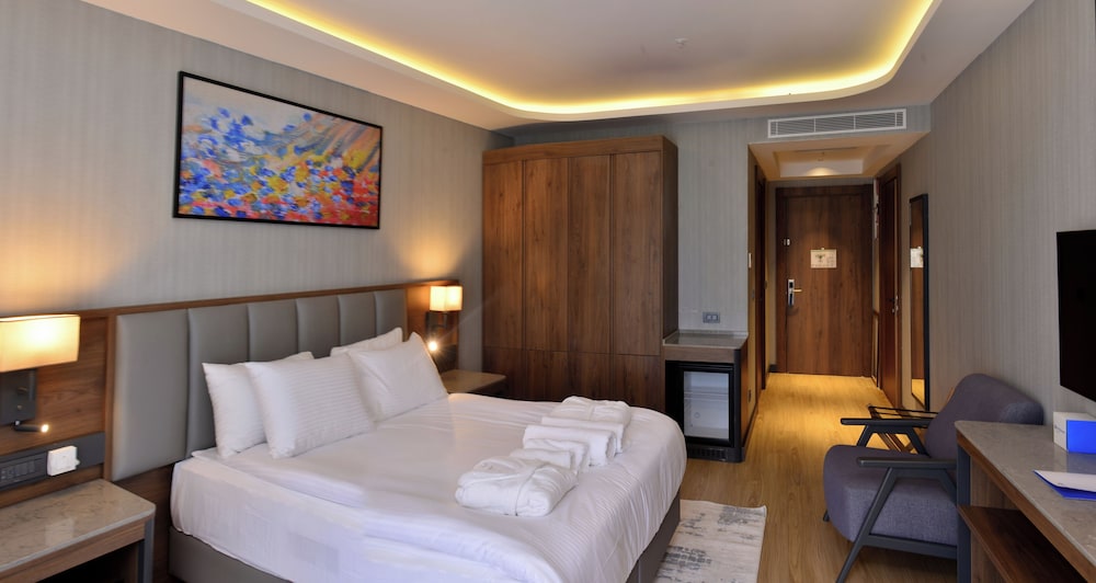 Azura World Hotel 11/46