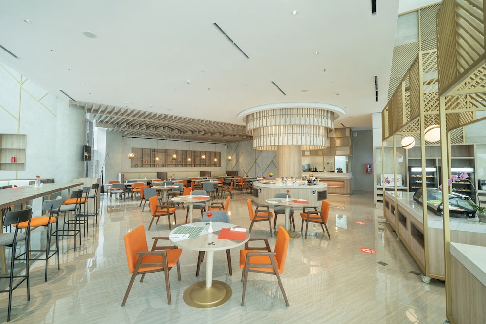 Harris Suites Puri Mansion 32/50