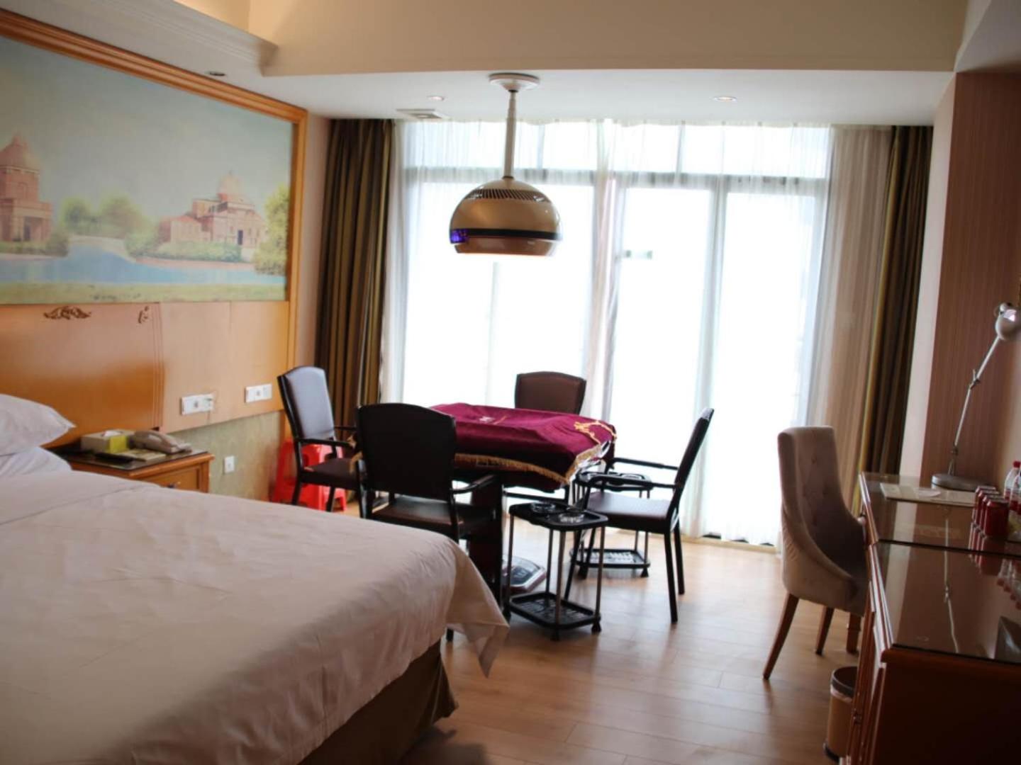 Vienna Hotel (Huizhou Yuanzhou) 23/31