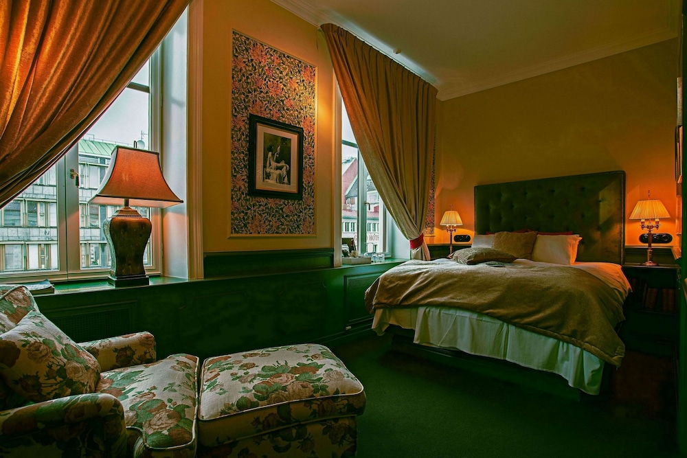Hotel Pigalle 35/71