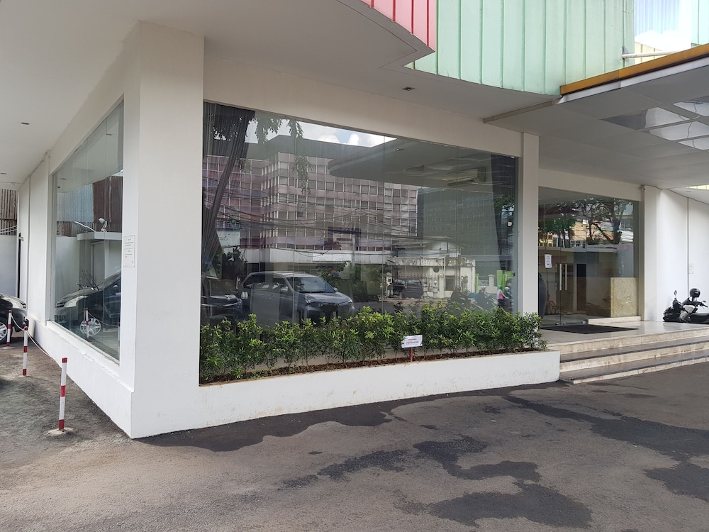 N3 Hotel Zainul Arifin 6/37