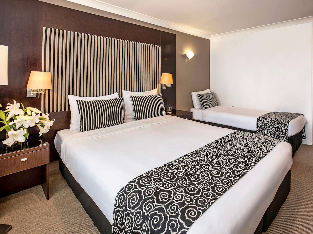 Mercure Wellington Abel Tasman 10/81
