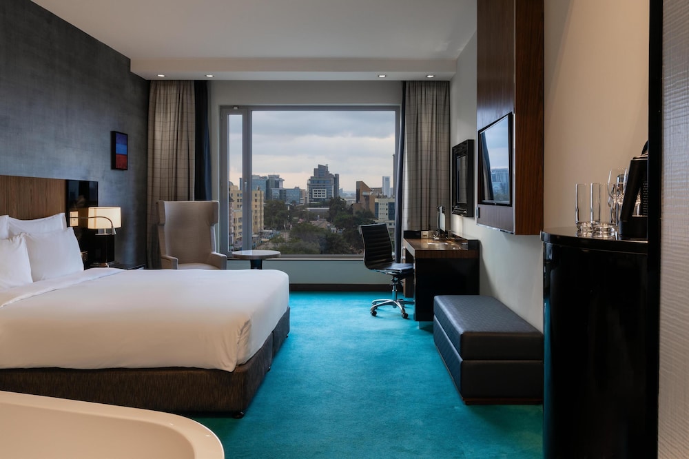 RADISSON BLU HOTEL NAIROBI UPPER HILL 24/77