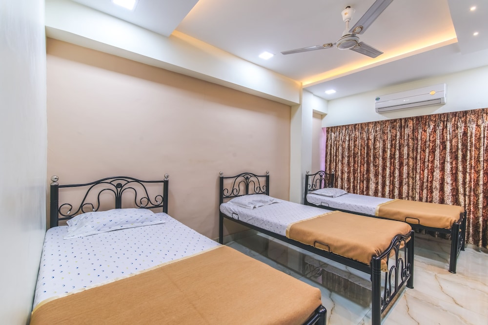 Hotel Nest Inn Malad 14/44