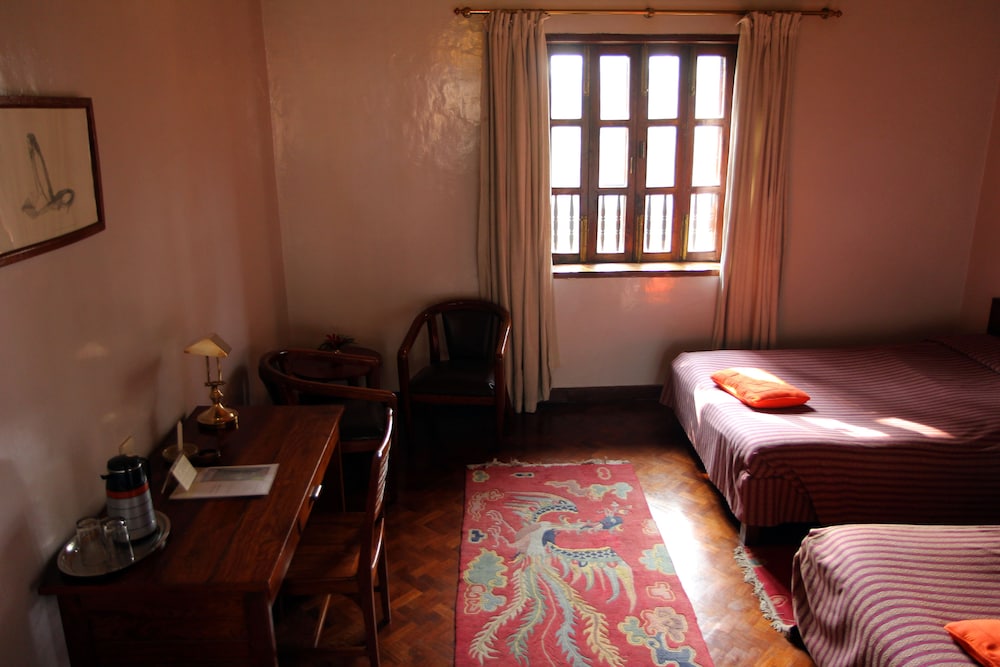 DELUXE, 2 QUEEN BEDS