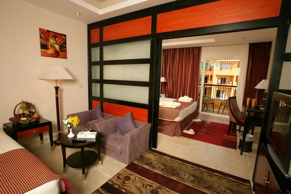 Rehana Royal Beach Resort and Spa 45/68