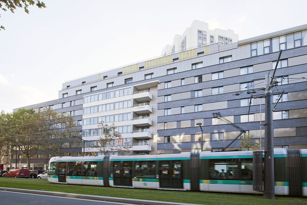 Sejours & Affaires Paris Davout 3/29