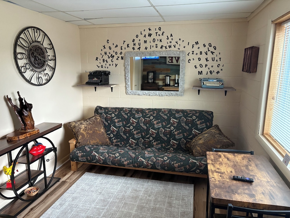 Riverview Inn 11/25