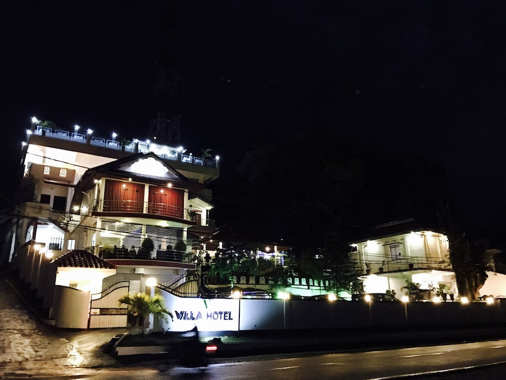 Villa Hotel 1/50