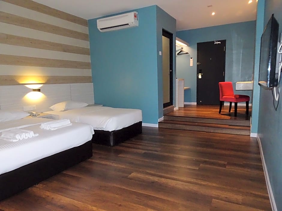 Bayfront Hotel 13/94