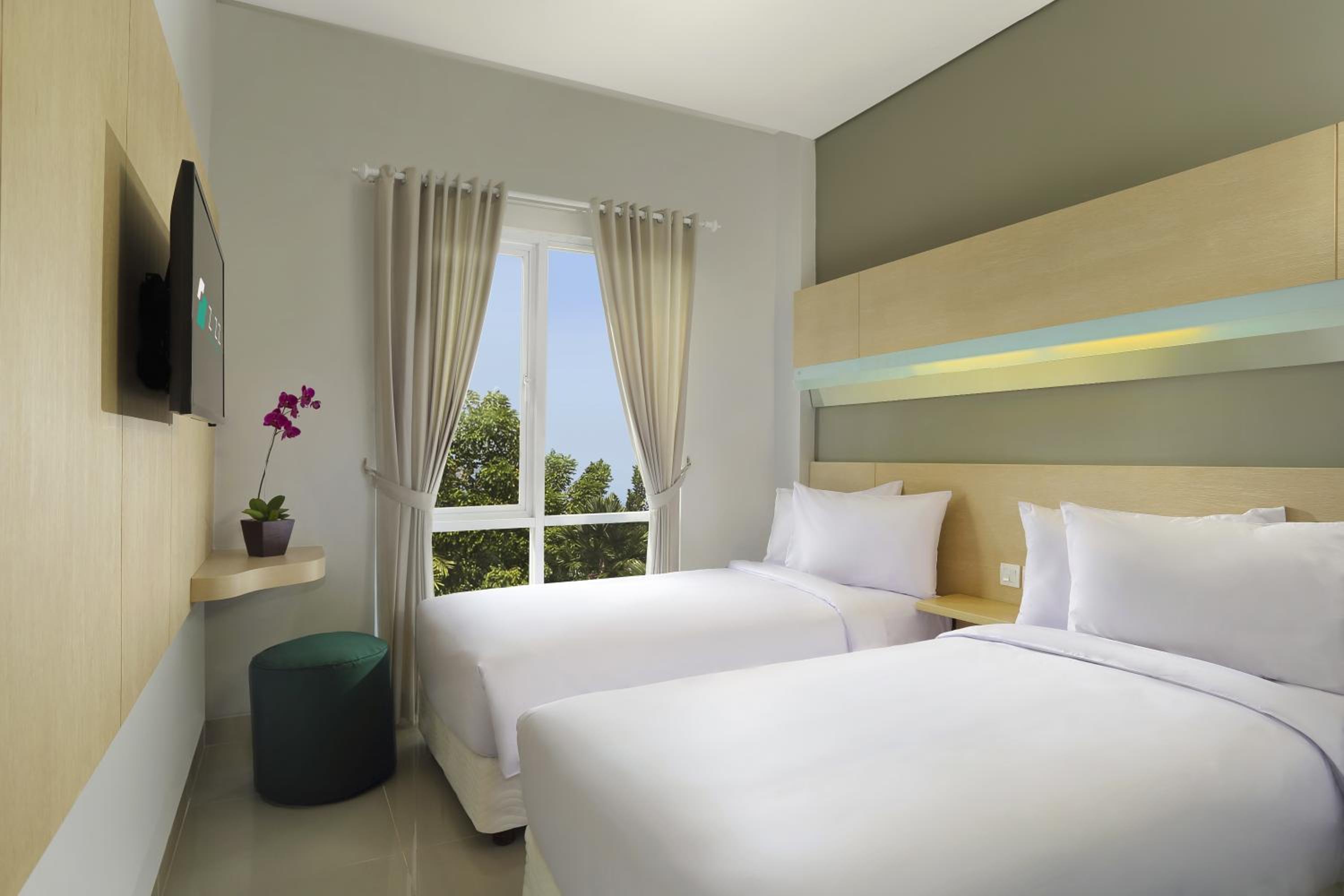 غرفة كومفورت بإطلالة على الحديقة، Zizz Convention Hotel 2/2