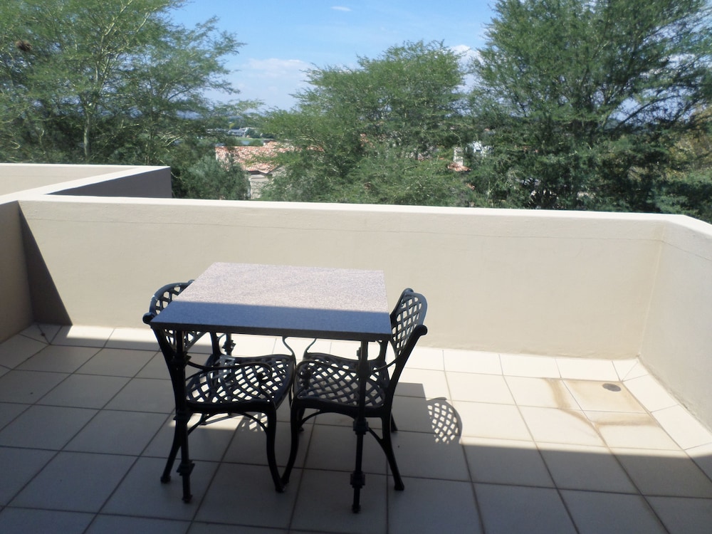The Links Corporate Guest House 26/50