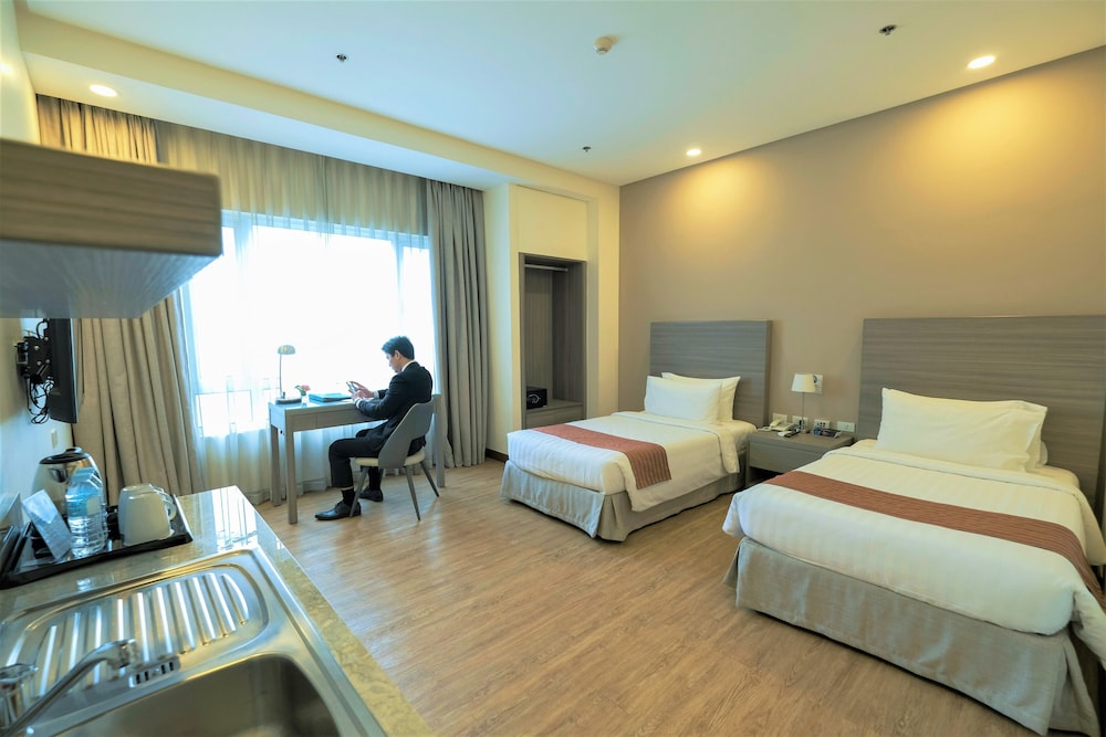 One Pacific Place Serviced Residences 10/38