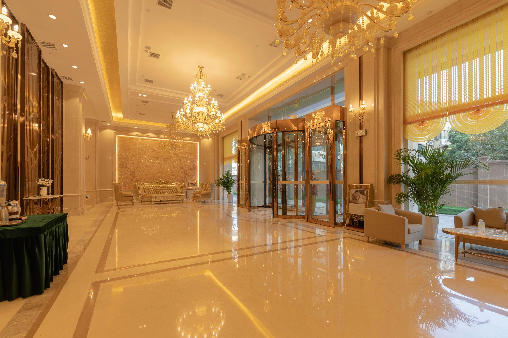 Vienna International Hotel (Wuhan Yangsi Port Yangtze River Bridge) 13/34