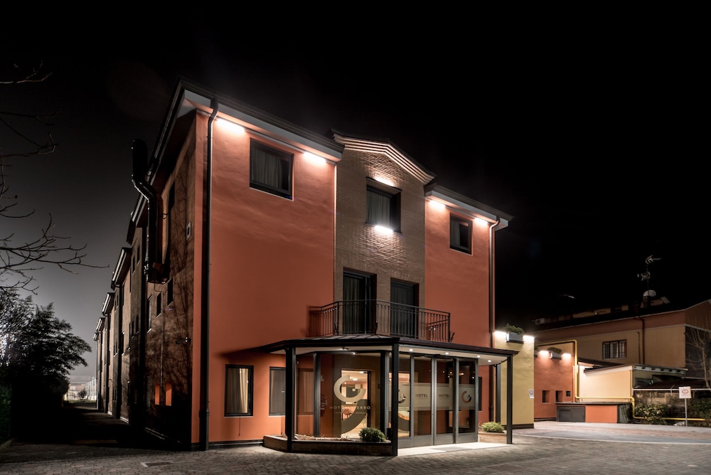 Hotel Guerro 1/66