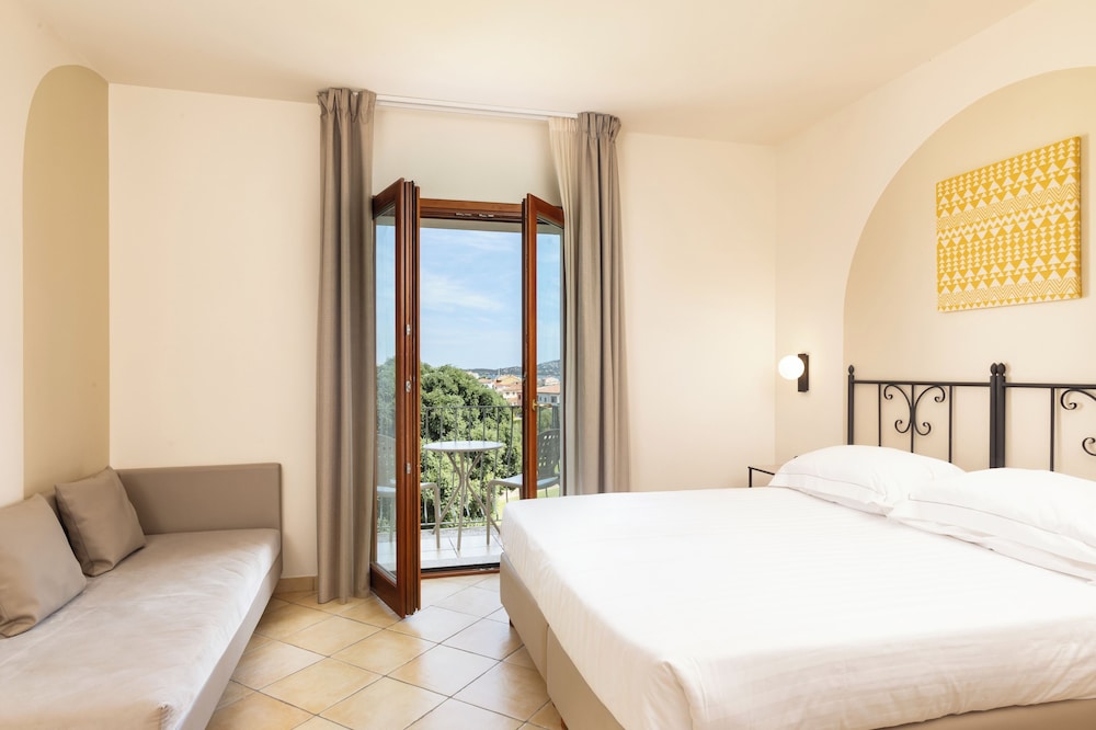 Blu Hotel Morisco Village 26/80