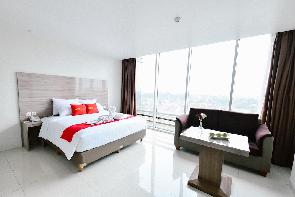 Win Grand Hotel 12/19