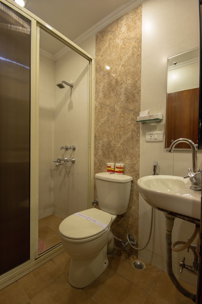 Aster Inn Hotel 36/37