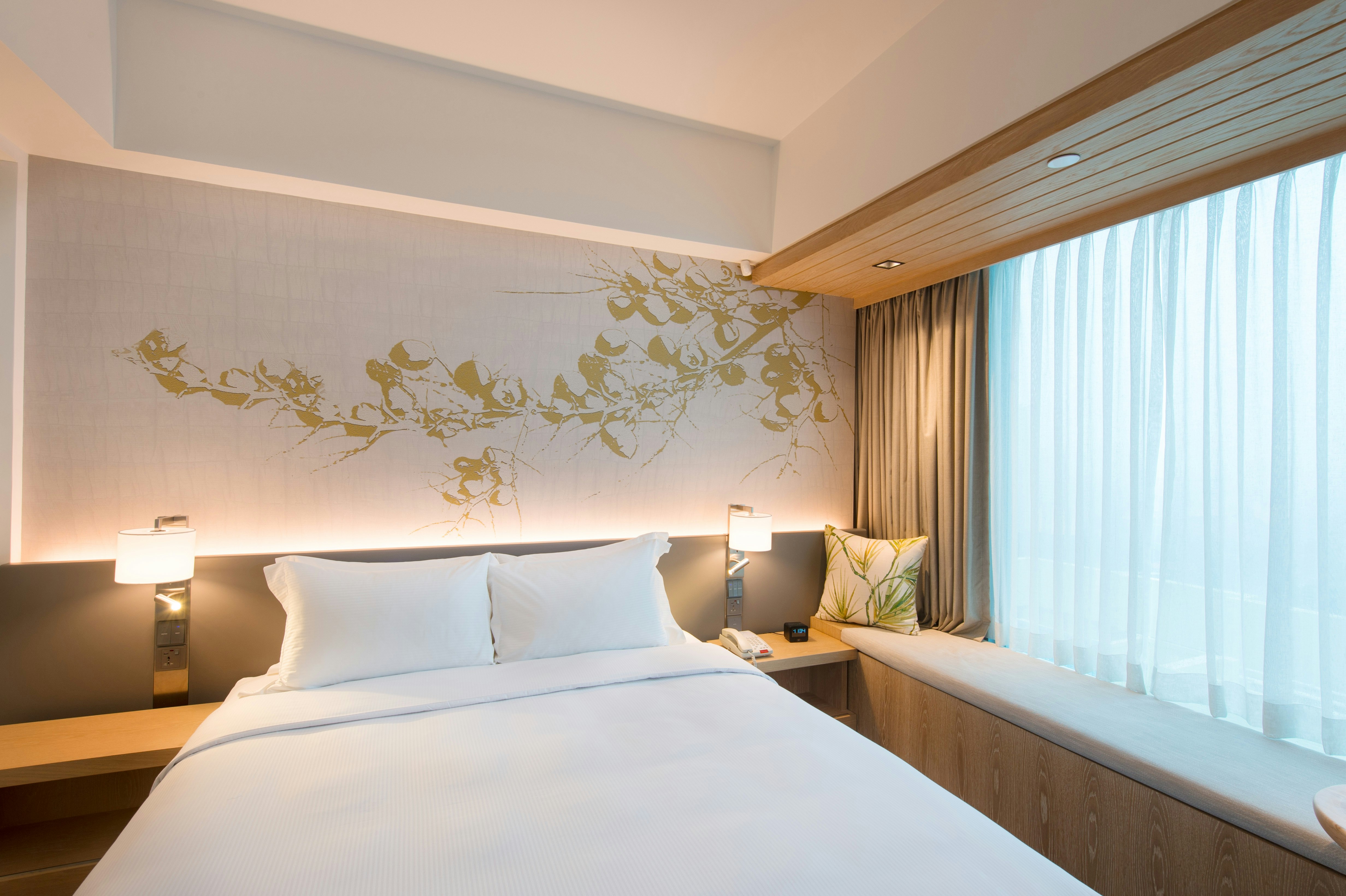 ROOM, KING BED, ACCESSIBLE