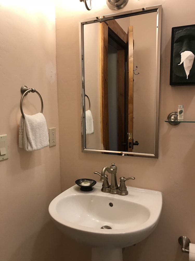 Hotel Sutter 64/73