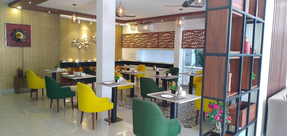 Regenta Inn Indiranagar 23/32