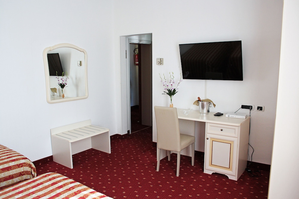 Hotel Centrale 15/27