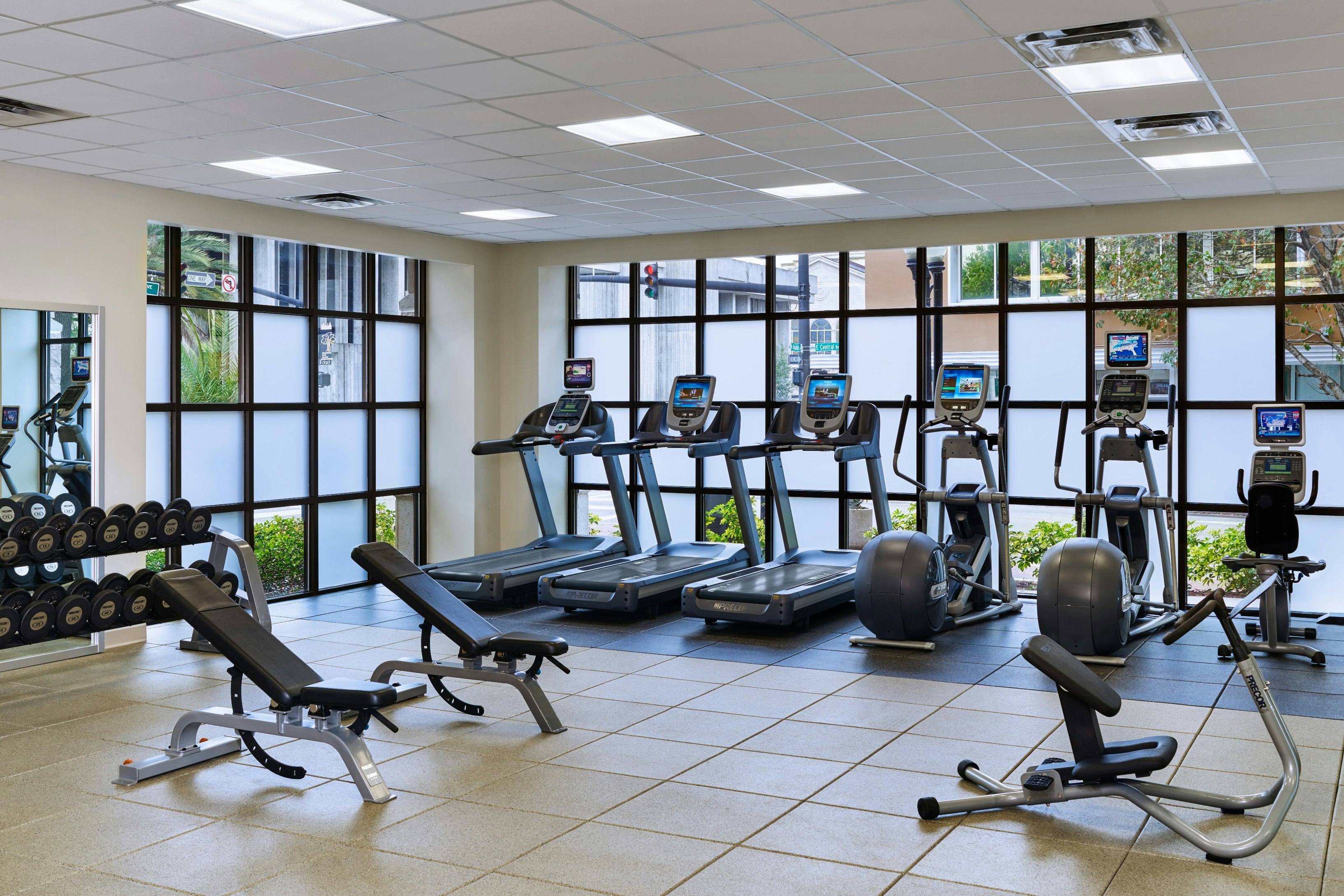Embassy Suites By Hilton Orlando-Downtown 22/56