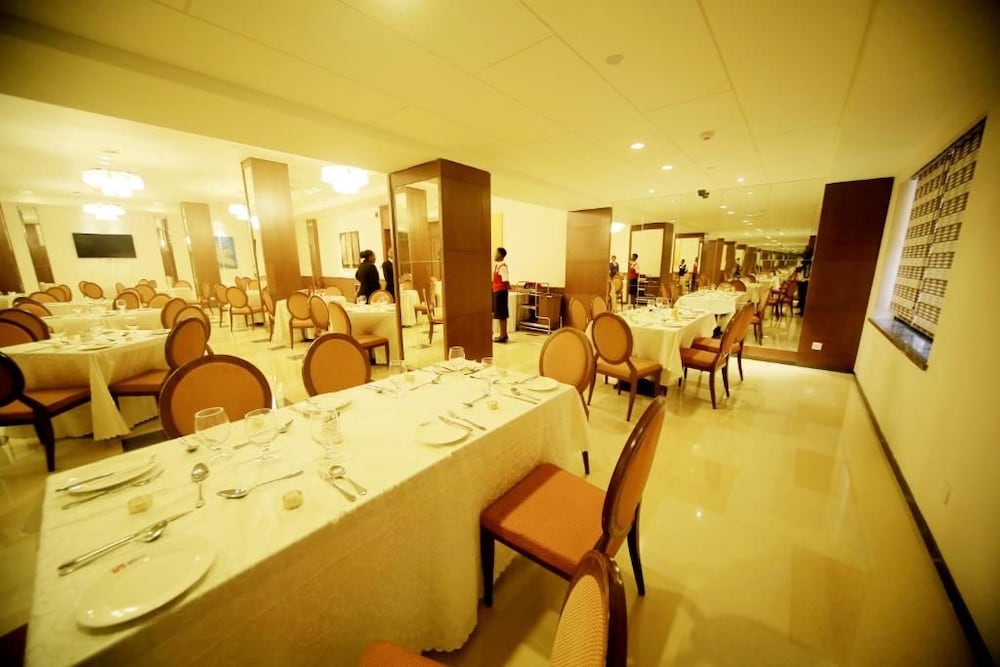 Hotel Africana 53/65