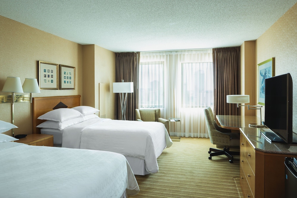 Pure, 2 Double Beds