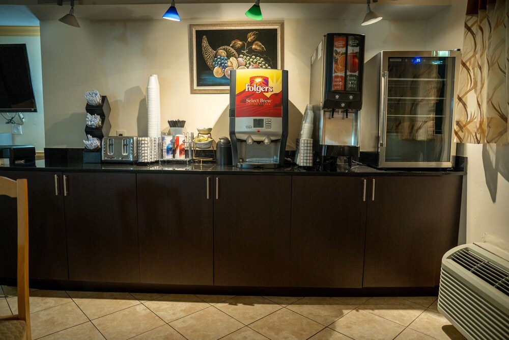 Americas Best Value Inn Ft. Myers 10/49