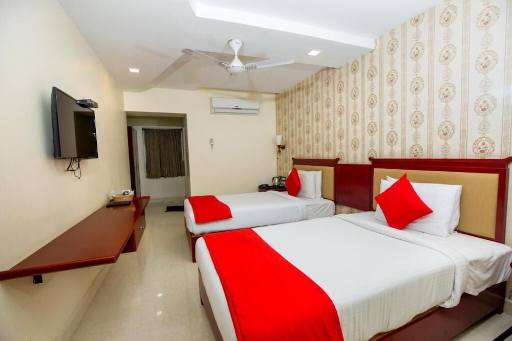 Oyo 14759 Hotel President 13/55