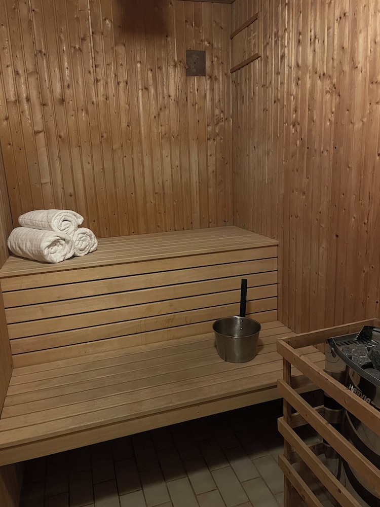 Aston Villa Hotell 19/43