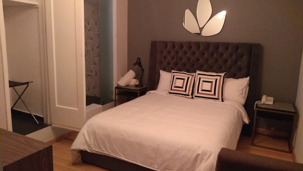 Hostal Alcazar 17/50