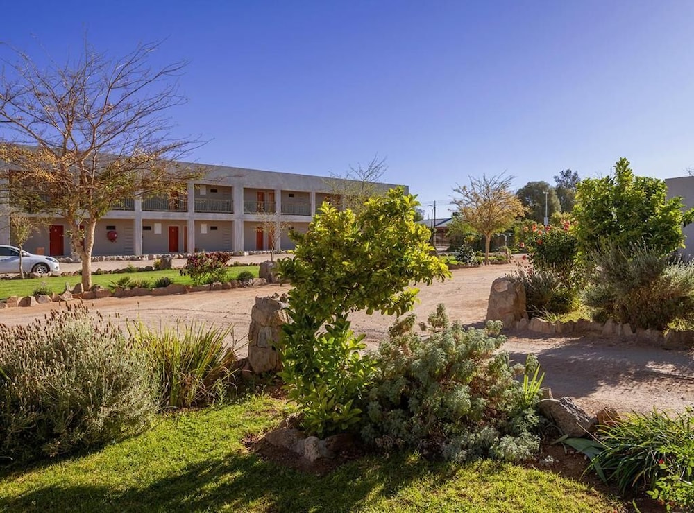 Pofadder Inn by Country Hotels 5/45