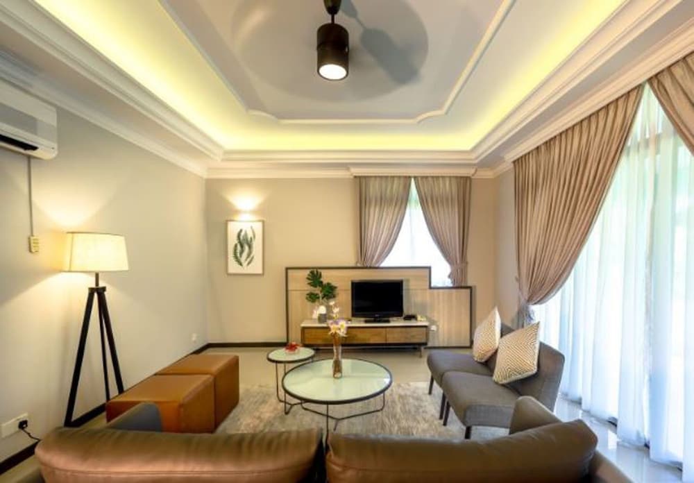 Tanjong Puteri Golf Resort Johor 33/66