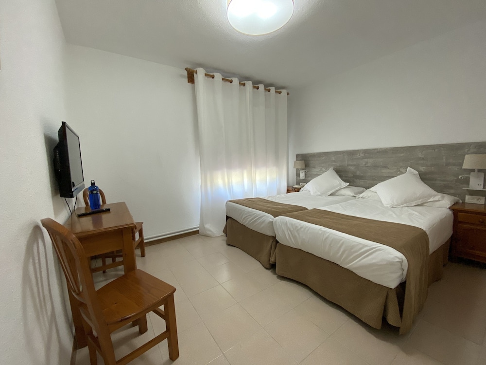 Hotel Pena 6/50
