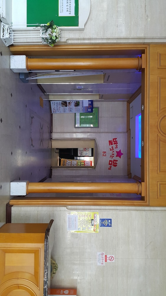 Royal Hotel Jeju 4/15